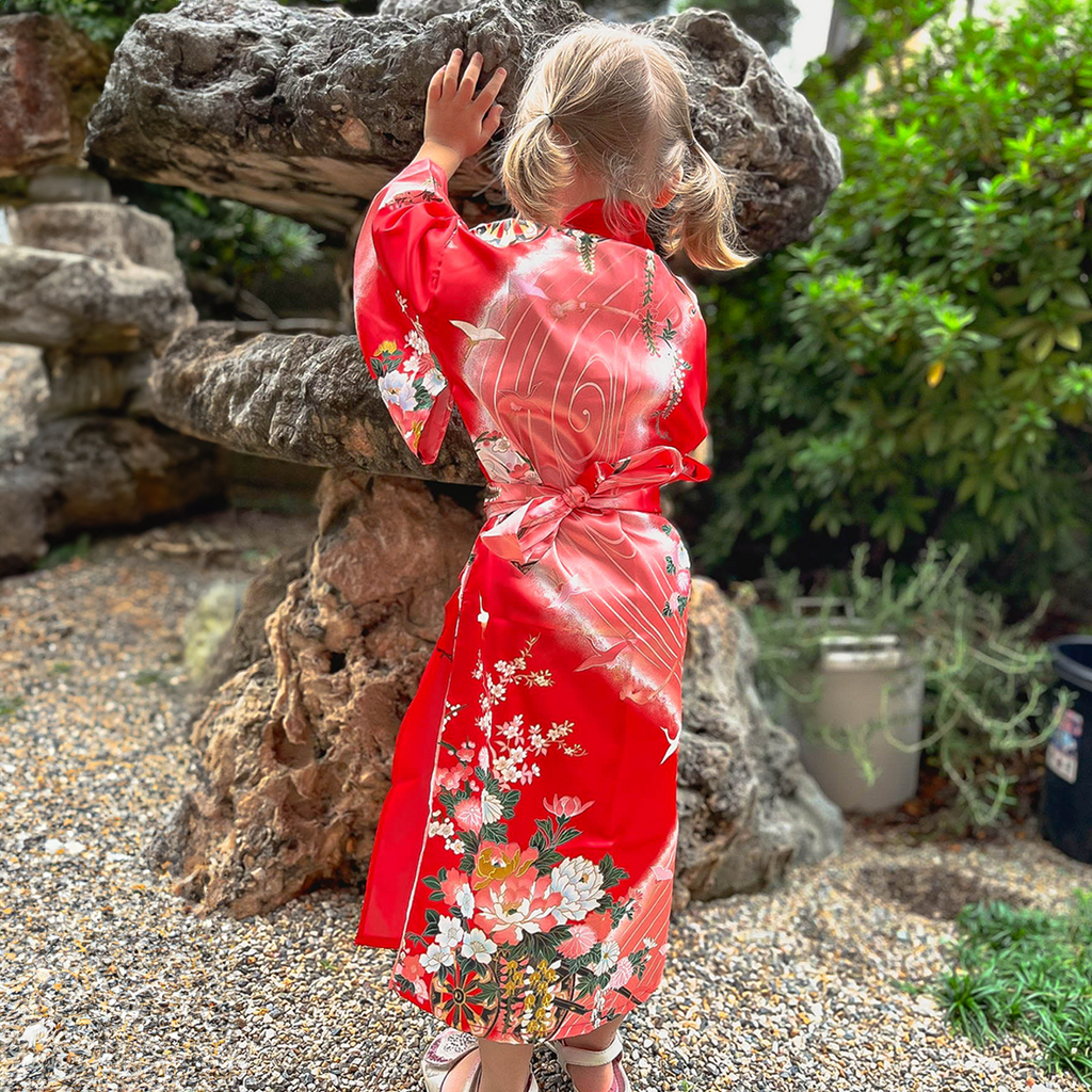 Girls' Yukata: Flowing Flowers (Polyester)