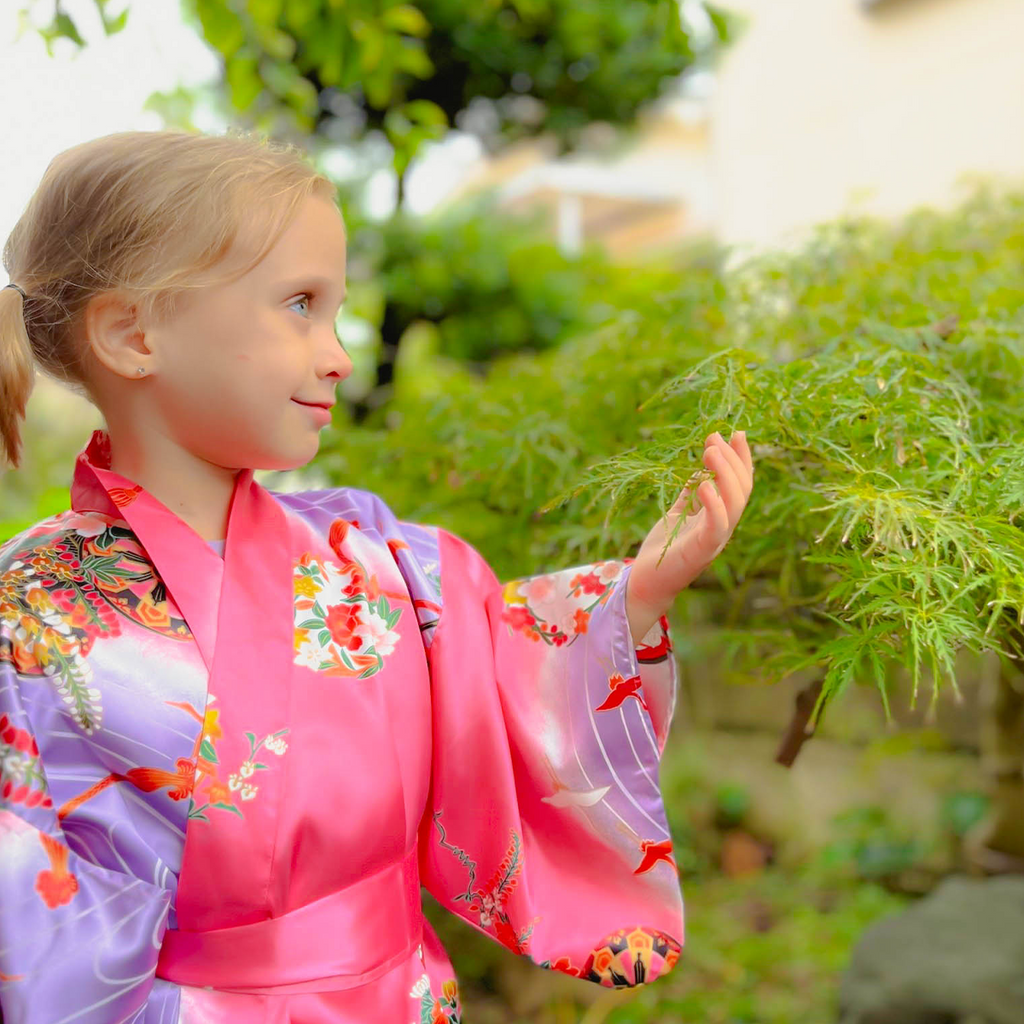 Girls' Yukata: Flowing Flowers (Polyester)