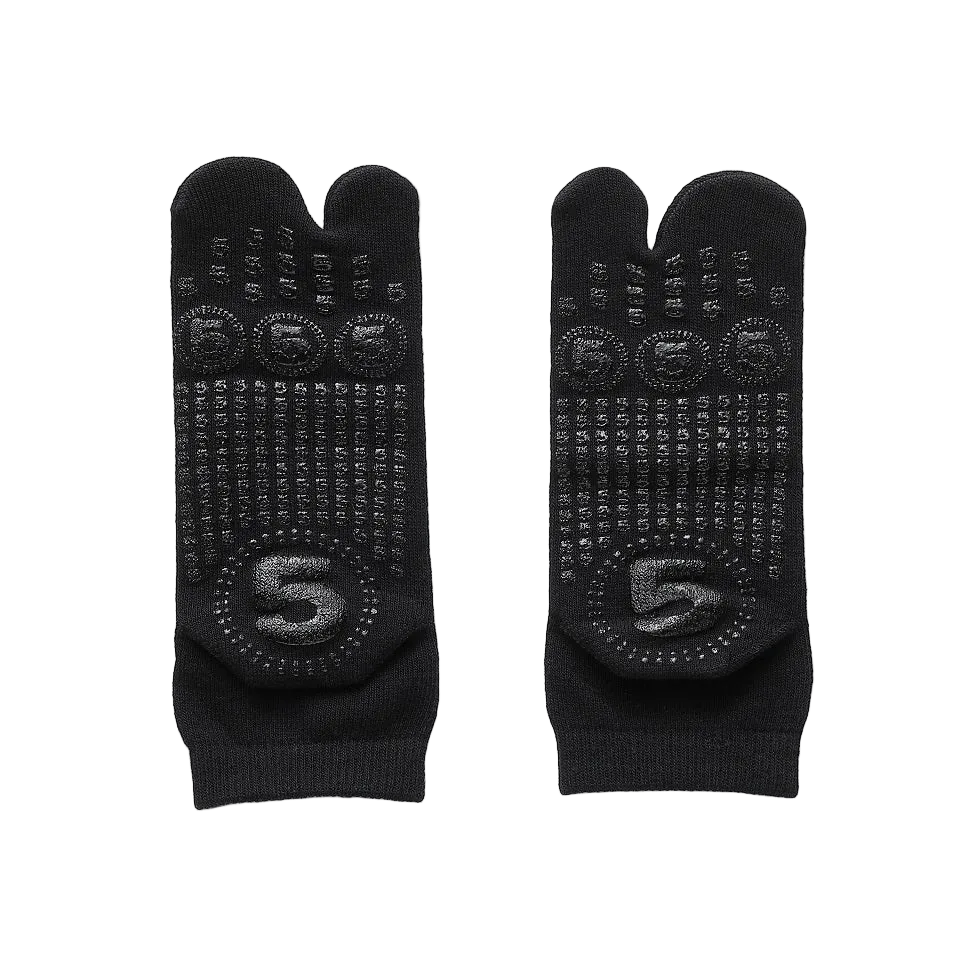 Marugo Tabi Socks Child Size with anti-slip rubber