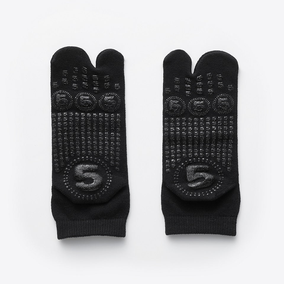 Marugo Tabi Socks Child Size with anti-slip rubber