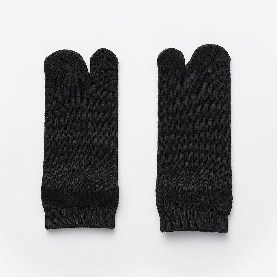 Marugo Tabi Socks Child Size with anti-slip rubber