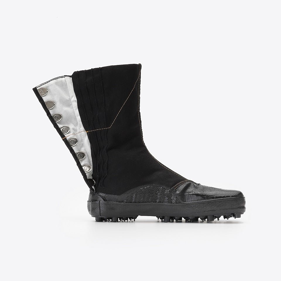 Marugo Spike Tabi Boots 8 Clips All Black with stitching