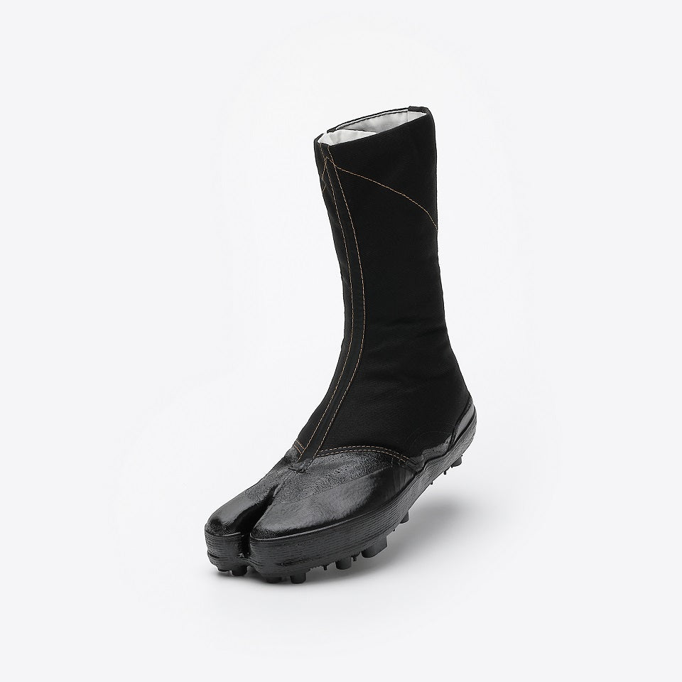 Marugo Spike Tabi Boots 8 Clips All Black with stitching